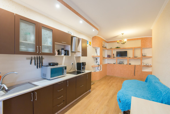 Продам двухкомнатную (2-комн.) квартиру, Орбитальная ул, 70/3, Ростов-на-Дону г
