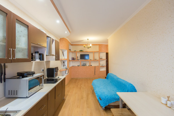 Продам двухкомнатную (2-комн.) квартиру, Орбитальная ул, 70/3, Ростов-на-Дону г