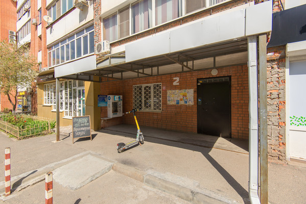 Продам двухкомнатную (2-комн.) квартиру, Орбитальная ул, 70/3, Ростов-на-Дону г