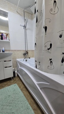Продам двухкомнатную (2-комн.) квартиру, Промышленная ул, 2, Анапа г
