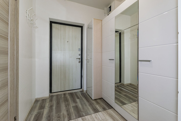 Продам однокомнатную (1-комн.) квартиру, Крауля ул, 168кб, Екатеринбург г