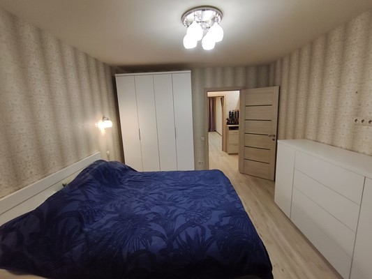 Продам двухкомнатную (2-комн.) квартиру, Баулинская (Новые Островцы мкр) ул, 11, Островцы д