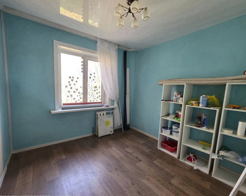 Продам трехкомнатную (3-комн.) квартиру, Мира пр-кт, 284, Южно-Сахалинск г