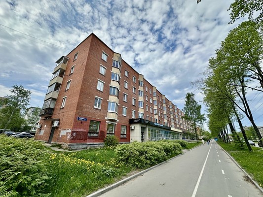 Продам коммерческое помещение 549,7 м2, Октябрьский (Октябрьский р-н) пр-кт, 1, Петрозаводск г