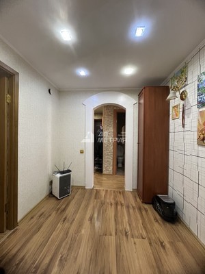 Продам двухкомнатную (2-комн.) квартиру, 2-я Красносельская ул, 8, Южно-Сахалинск г