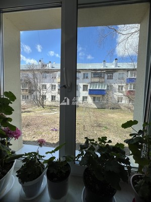 Продам двухкомнатную (2-комн.) квартиру, 2-я Красносельская ул, 8, Южно-Сахалинск г