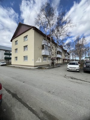 Продам двухкомнатную (2-комн.) квартиру, 2-я Красносельская ул, 8, Южно-Сахалинск г