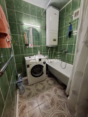 Продам двухкомнатную (2-комн.) квартиру, 2-я Комсомольская ул, 12, Южно-Сахалинск г