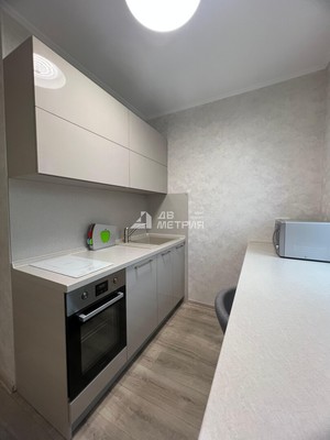 Продам трехкомнатную (3-комн.) квартиру, Ленина ул, 184, Южно-Сахалинск г