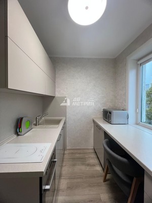 Продам трехкомнатную (3-комн.) квартиру, Ленина ул, 184, Южно-Сахалинск г