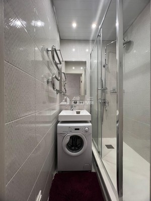 Продам трехкомнатную (3-комн.) квартиру, Ленина ул, 184, Южно-Сахалинск г