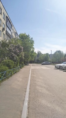 Продам однокомнатную (1-комн.) квартиру, Октябрьская ул, 12к14, Дубовая Роща п
