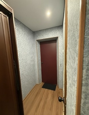 Продам двухкомнатную (2-комн.) квартиру, Калинина пл, 27, Калининград г