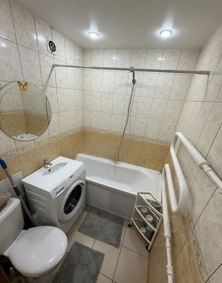 Продам двухкомнатную (2-комн.) квартиру, Калинина пл, 27, Калининград г