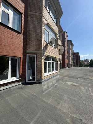 Продам трехкомнатную (3-комн.) квартиру, Четаева ул, 56к18, Казань г