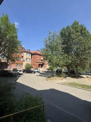 Продам трехкомнатную (3-комн.) квартиру, Четаева ул, 56к18, Казань г