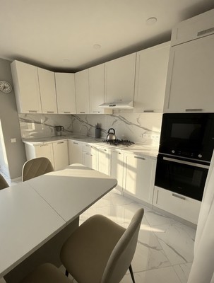 Продам двухкомнатную (2-комн.) квартиру, им. Тургенева ул, 181, Краснодар г