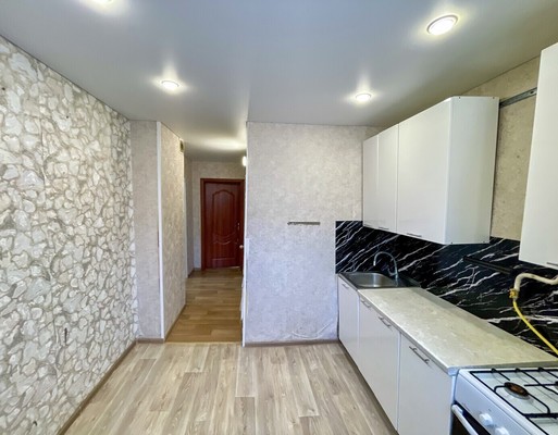 Продам двухкомнатную (2-комн.) квартиру, 1-й Микрорайон ул, 46, Эльбан рп