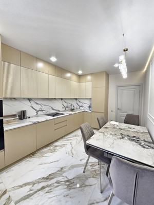 Продам двухкомнатную (2-комн.) квартиру, им. Героя Сарабеева В.И. ул, 5к1, Краснодар г