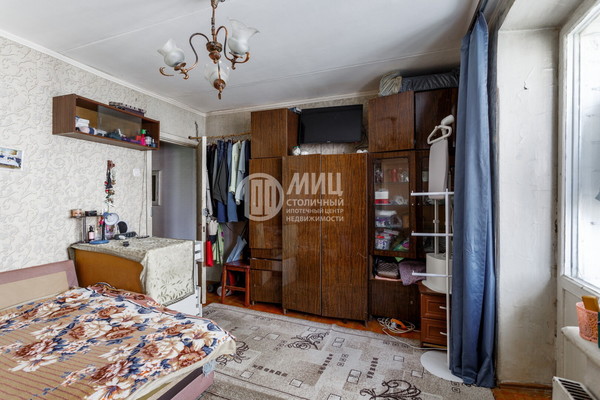 Продам двухкомнатную (2-комн.) квартиру, Чонгарский б-р, 28, Москва г