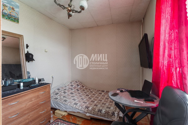 Продам двухкомнатную (2-комн.) квартиру, Чонгарский б-р, 28, Москва г