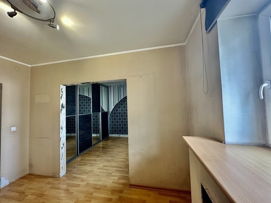 Продам трехкомнатную (3-комн.) квартиру, Малая Сухаревская пл, 14к7, Москва г
