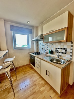 Продам трехкомнатную (3-комн.) квартиру, Малая Сухаревская пл, 14к7, Москва г