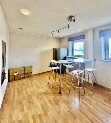 Продам трехкомнатную (3-комн.) квартиру, Малая Сухаревская пл, 14к7, Москва г