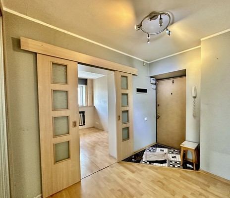 Продам трехкомнатную (3-комн.) квартиру, Малая Сухаревская пл, 14к7, Москва г
