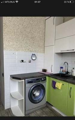 Продам трехкомнатную (3-комн.) квартиру, Л.Иванихиной ул, 1, Калининград г