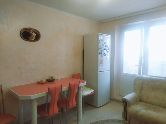 Продам трехкомнатную (3-комн.) квартиру, Широтная ул, 190, Тюмень г