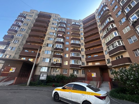 Продам трехкомнатную (3-комн.) квартиру, Шатурская (Байкал тер. СНТ) ул, 14к1, Шатурторф п