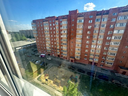 Продам трехкомнатную (3-комн.) квартиру, Шатурская (Байкал тер. СНТ) ул, 14к1, Шатурторф п