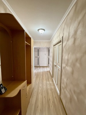 Продам трехкомнатную (3-комн.) квартиру, Республики ул, 10кв, Ишим г
