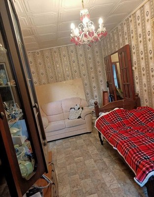 Продам двухкомнатную (2-комн.) квартиру, 9, Спартак п