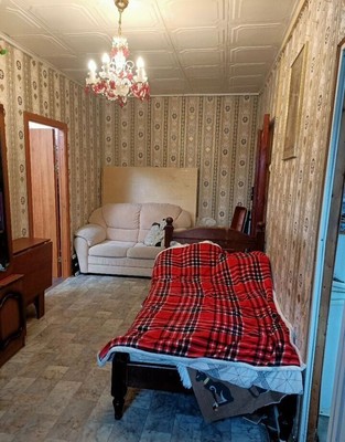 Продам двухкомнатную (2-комн.) квартиру, 9, Спартак п