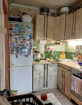 Продам двухкомнатную (2-комн.) квартиру, 9, Спартак п