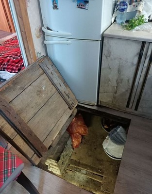 Продам двухкомнатную (2-комн.) квартиру, 9, Спартак п