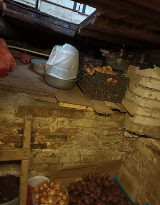 Продам двухкомнатную (2-комн.) квартиру, 9, Спартак п