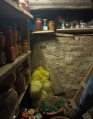 Продам двухкомнатную (2-комн.) квартиру, 9, Спартак п
