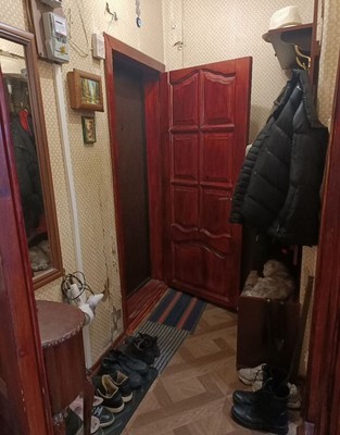 Продам двухкомнатную (2-комн.) квартиру, 9, Спартак п