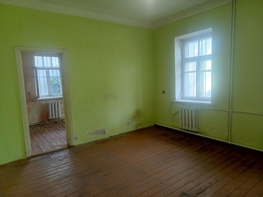 Продам двухкомнатную (2-комн.) квартиру, Красноармейская ул, 107, Симферополь г
