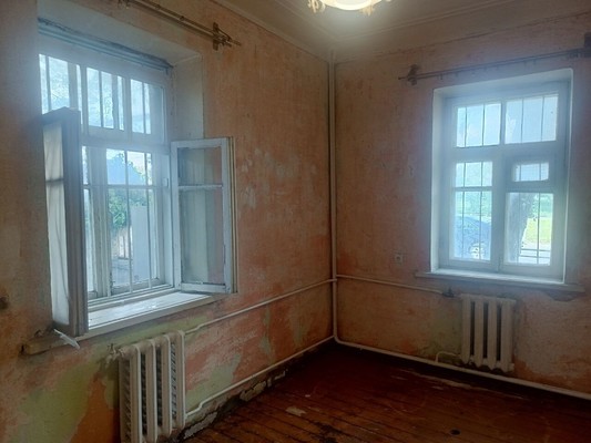 Продам двухкомнатную (2-комн.) квартиру, Красноармейская ул, 107, Симферополь г