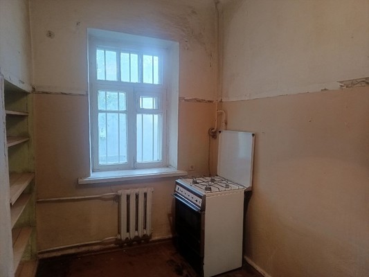 Продам двухкомнатную (2-комн.) квартиру, Красноармейская ул, 107, Симферополь г