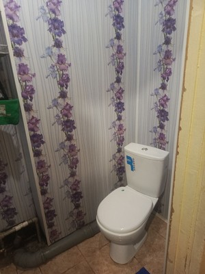 Продам двухкомнатную (2-комн.) квартиру, Красноармейская ул, 107, Симферополь г