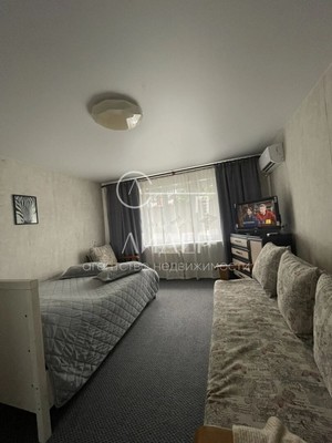 Продам однокомнатную (1-комн.) квартиру, Гагарина (Центральный р-н) ул, 32, Сочи г
