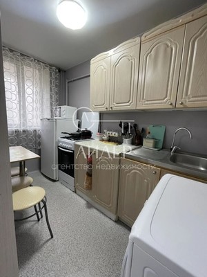 Продам однокомнатную (1-комн.) квартиру, Гагарина (Центральный р-н) ул, 32, Сочи г