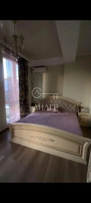 Продам трехкомнатную (3-комн.) квартиру, Ботаническая (Центральный р-н) ул, 19, Сочи г