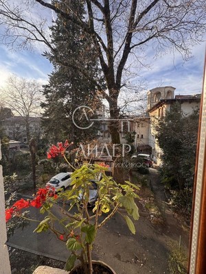 Продам трехкомнатную (3-комн.) квартиру, Войкова (Центральный р-н) ул, 49, Сочи г