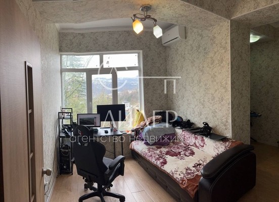 Продам двухкомнатную (2-комн.) квартиру, Вишневая ул, 18/2, Верхний Юрт с